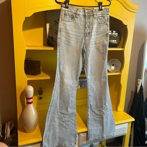 American Eagle Super High Rise Flare Light Jeans